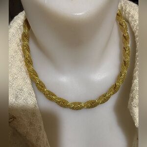 NWOT Marvella thick gold rope necklace